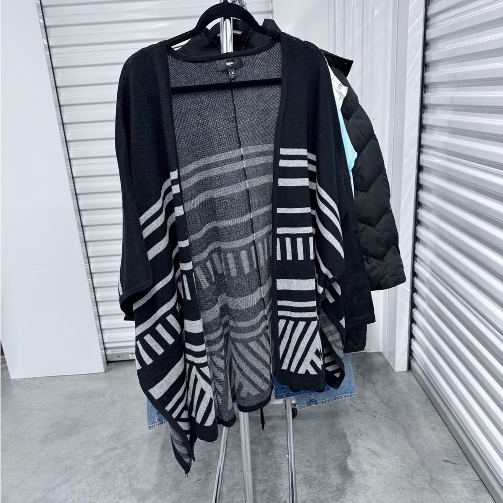 Mossimo | Kimono in Black and Gray | size L/XL